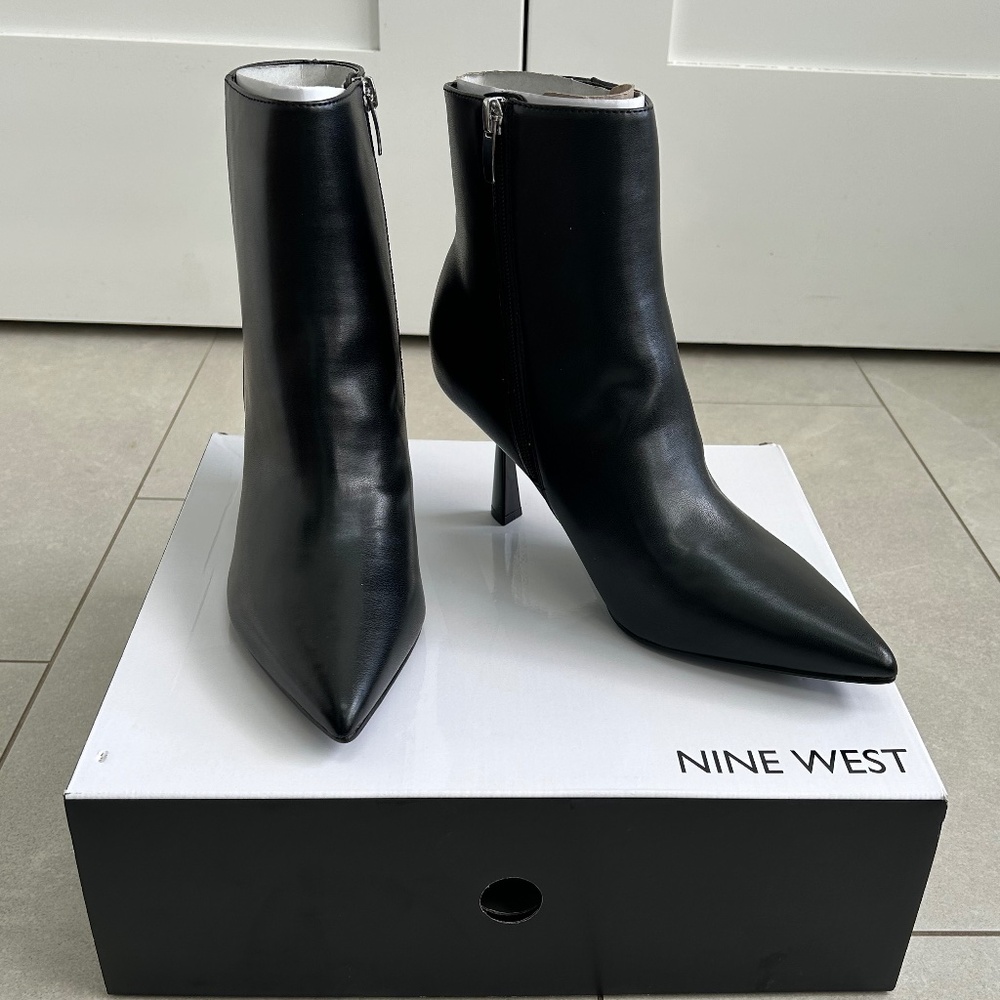 Nine West Bunie8 Black Super Nappa PU Women's Size 9.5 NIB